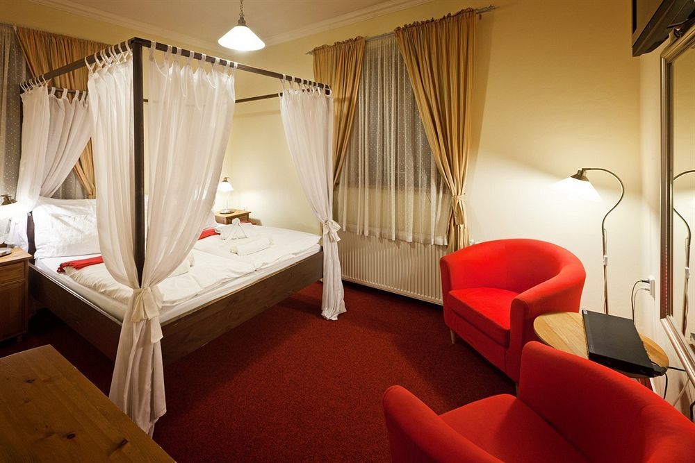 Pytloun Self Check-In Hotel Liberec Exteriör bild